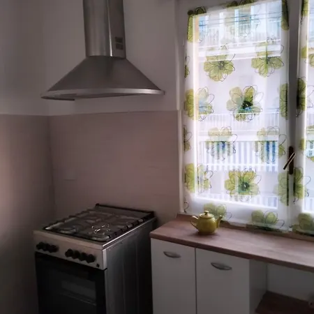Appartement Ampio 97 Mq Con Garage Privato, A 2 Minuti Dal Centro Di