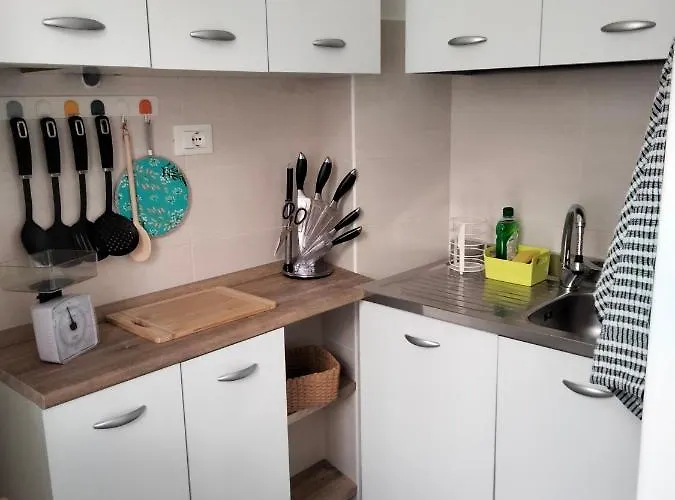 Ampio 97 Mq Con Garage Privato, A 2 Minuti Dal Centro Di Apartamento Sanremo