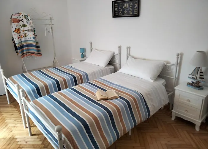 Ampio 97 Mq Con Garage Privato, A 2 Minuti Dal Centro Di Apartamento *