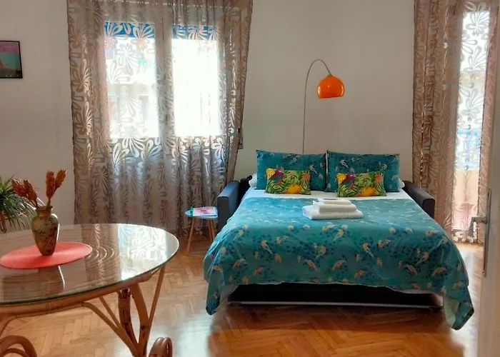 Ampio 97 Mq Con Garage Privato, A 2 Minuti Dal Centro Di Sanremo